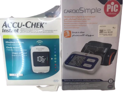 حزمة العرض الفوري Accu Chek + جهاز ضغط الدم البسيط Pic Cardio